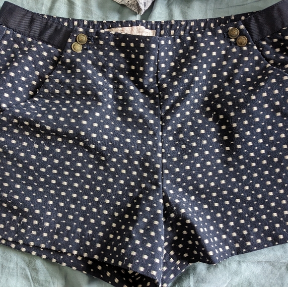 2 pairs of shorts - Picture 2 of 10